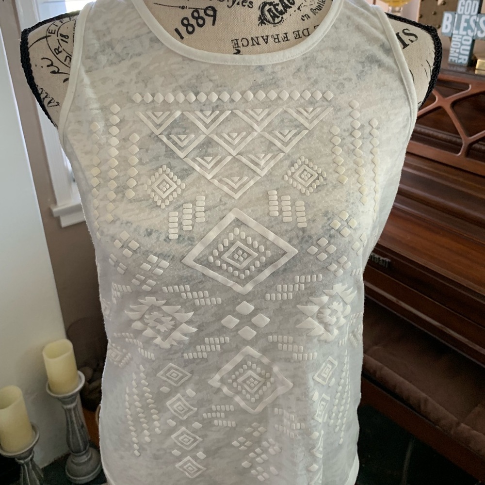 White tank top size S